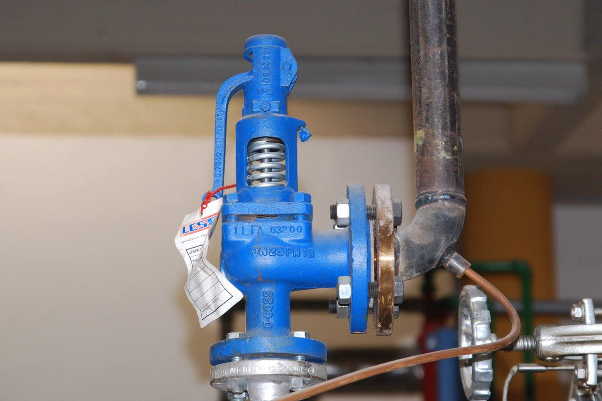 What Are the Adjustment Steps of Lever Type Pressure Reducing Valve?